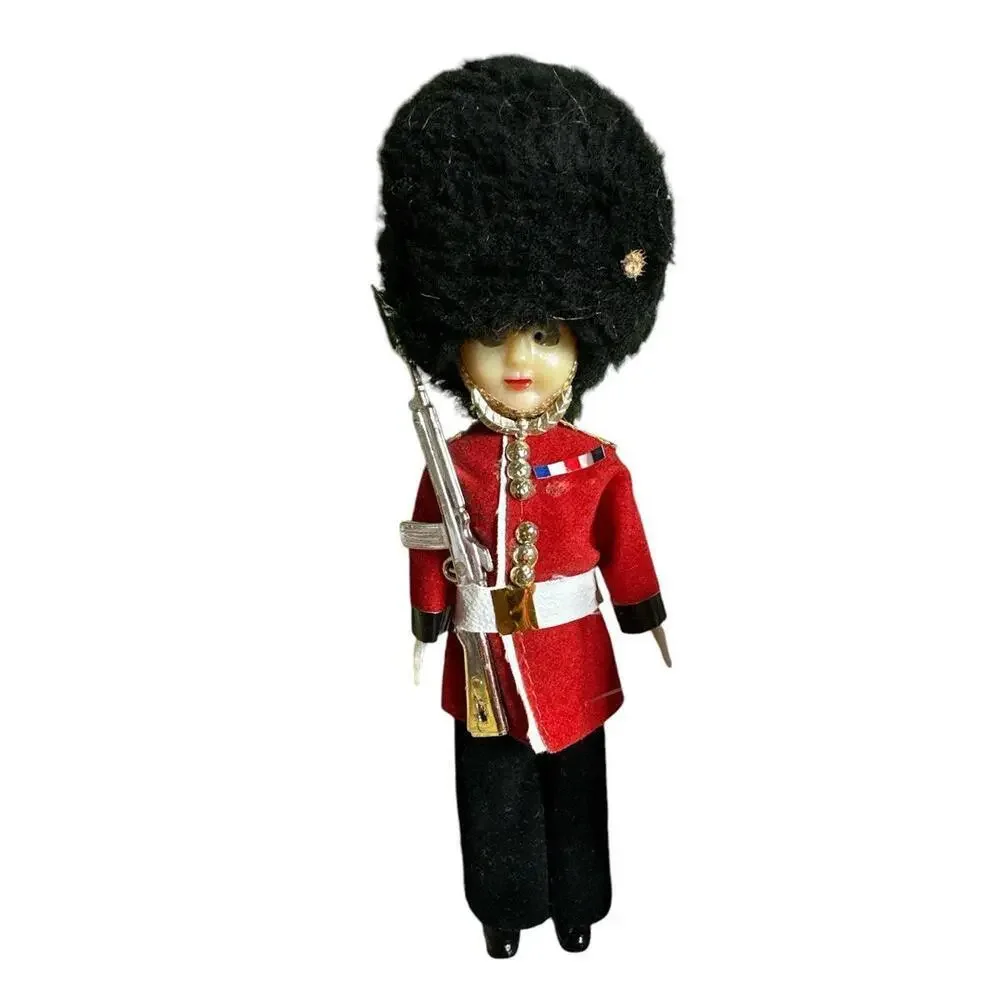 7 dolls from 1970’s mix toys